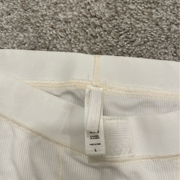 Skims Team USA lounge leggings Size L - Picture 3 of 4